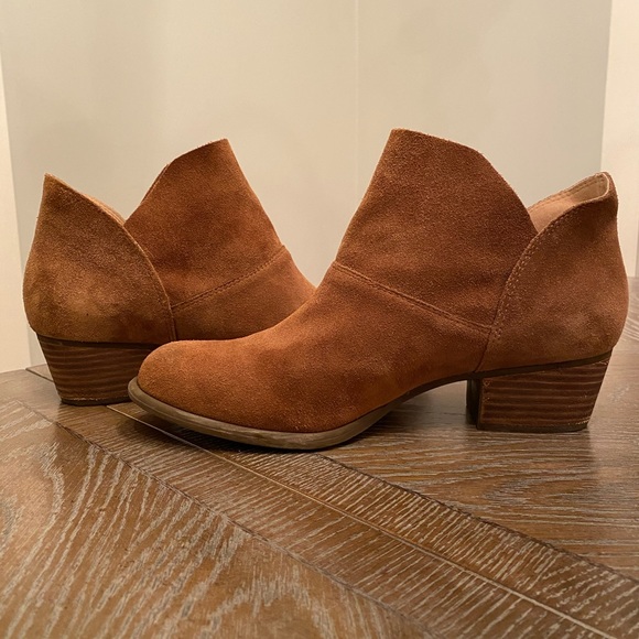 Jessica Simpson Shoes - NWOT - Jessica Simpson Ankle Boots